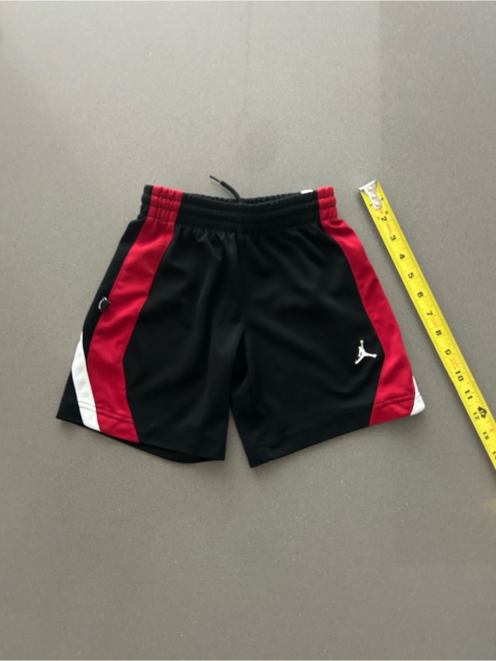 Jordan Boys Athletic Shorts Black RedJordan Boys Athletic Shorts size 4..